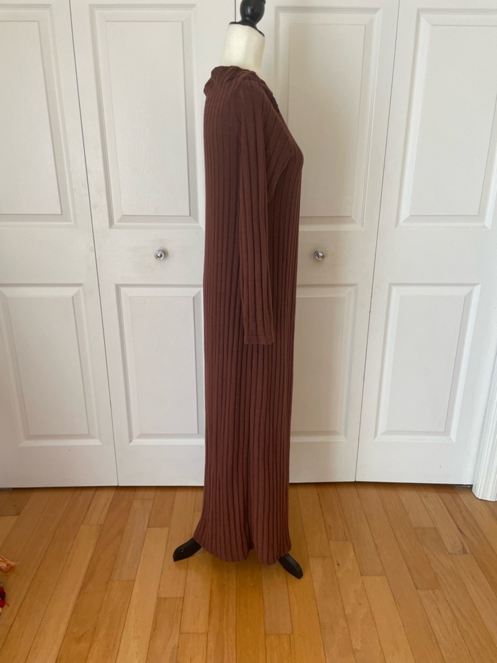 SHEIN Ribbed Knit Top in Rust Brown - Picture 2 of 5